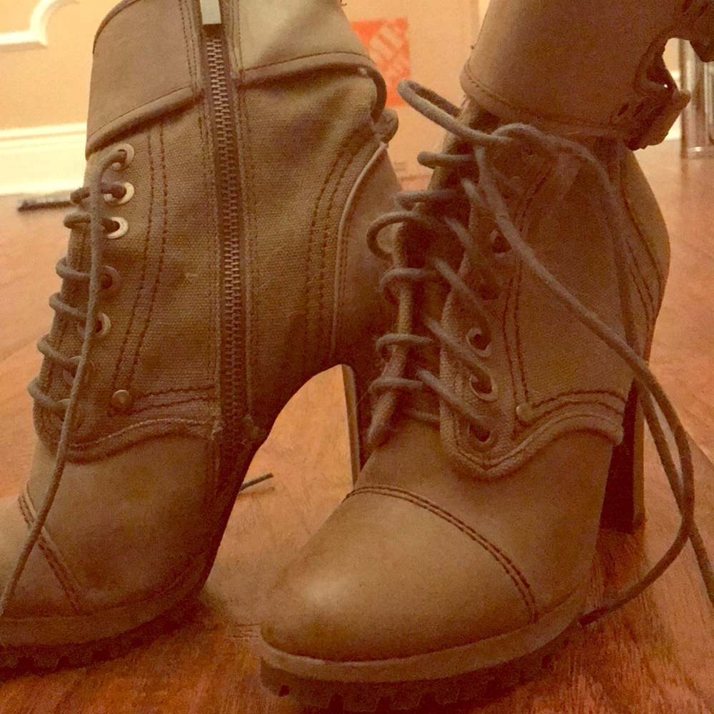 Olive green heeled combat boot